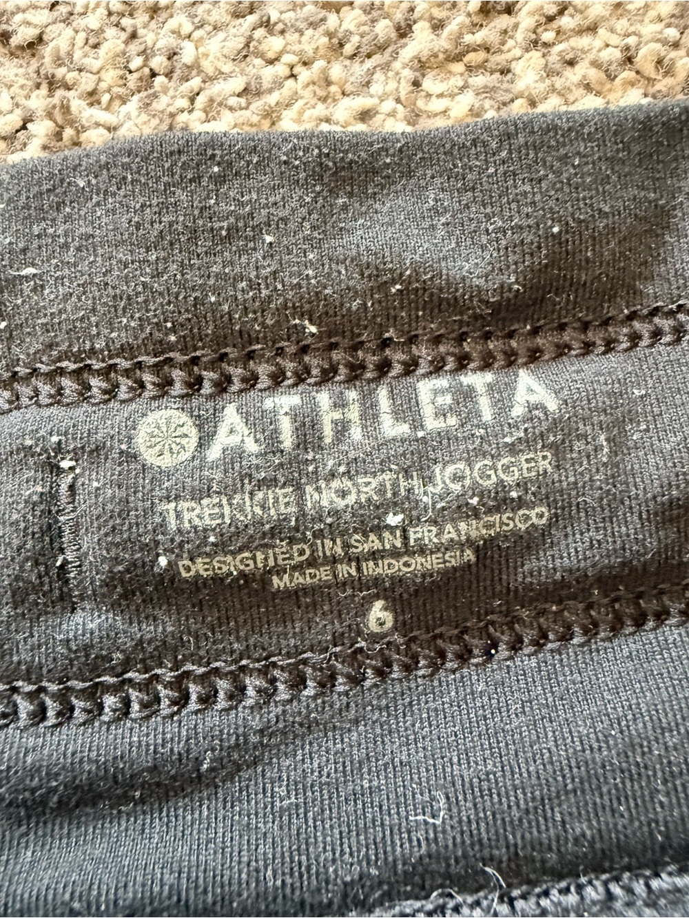 Athleta Trekkie North Joggers Black Size 6 Lightweight Zip Pocket - Picture 5 of 6